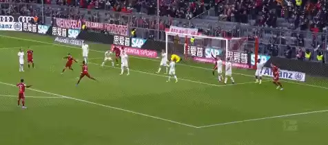 德甲-莱万梅开二度 穆勒造乌龙 拜仁4-1逆转取胜