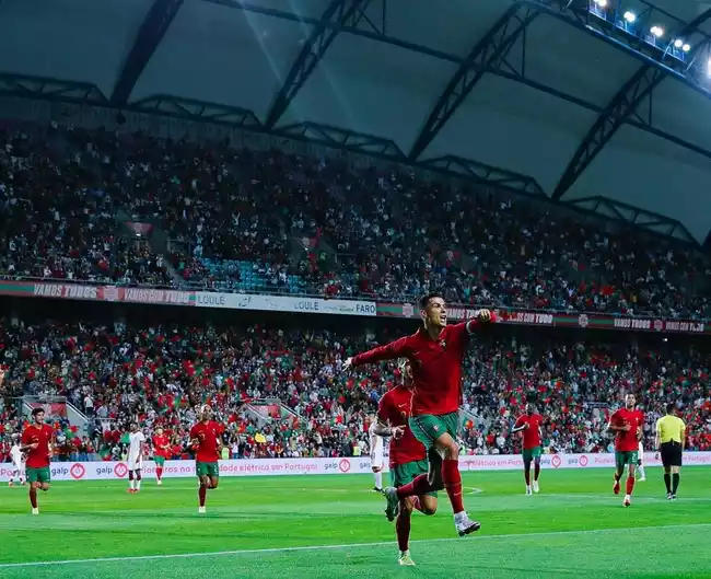 C罗：为葡萄牙进球很自豪  继续为世界杯梦想而战