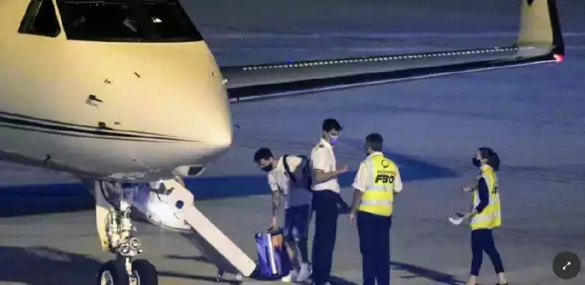 记者：梅西新冠检测转阴 已乘私人飞机返回巴黎