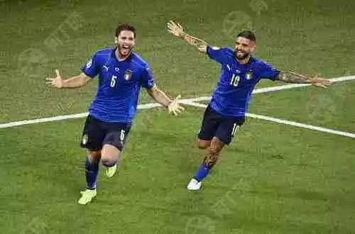 曼奇尼：意大利将有资格参加世界杯