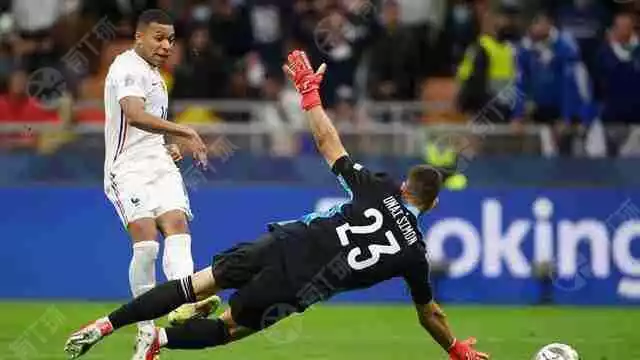 为什么姆巴佩在法国对阵西班牙的比赛中 "越位" 进球有效？
